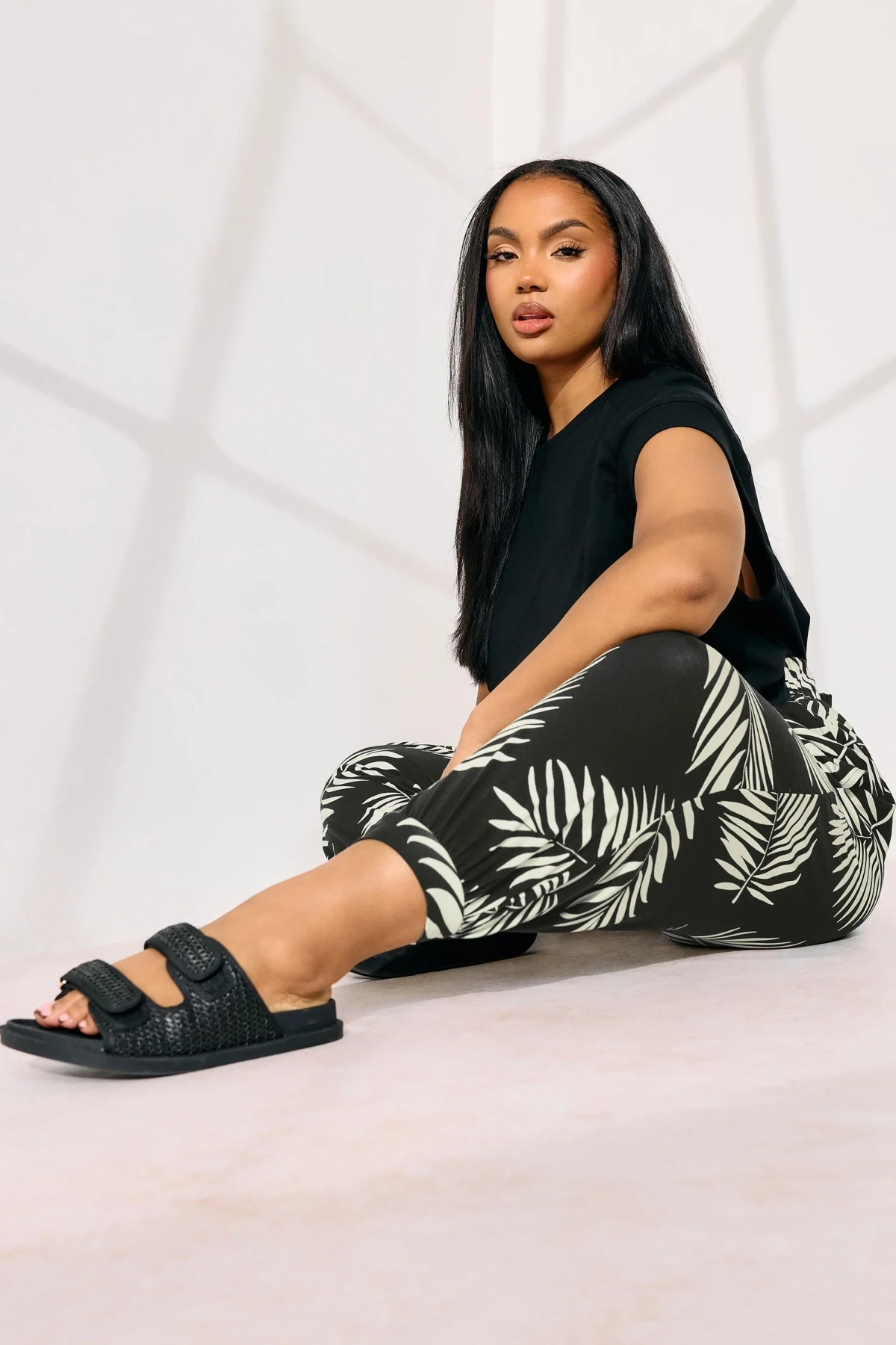 Büyük Beden Bilek Boy Paçası ve Beli Lastikli Cepli Şalvar Pantolon 145264