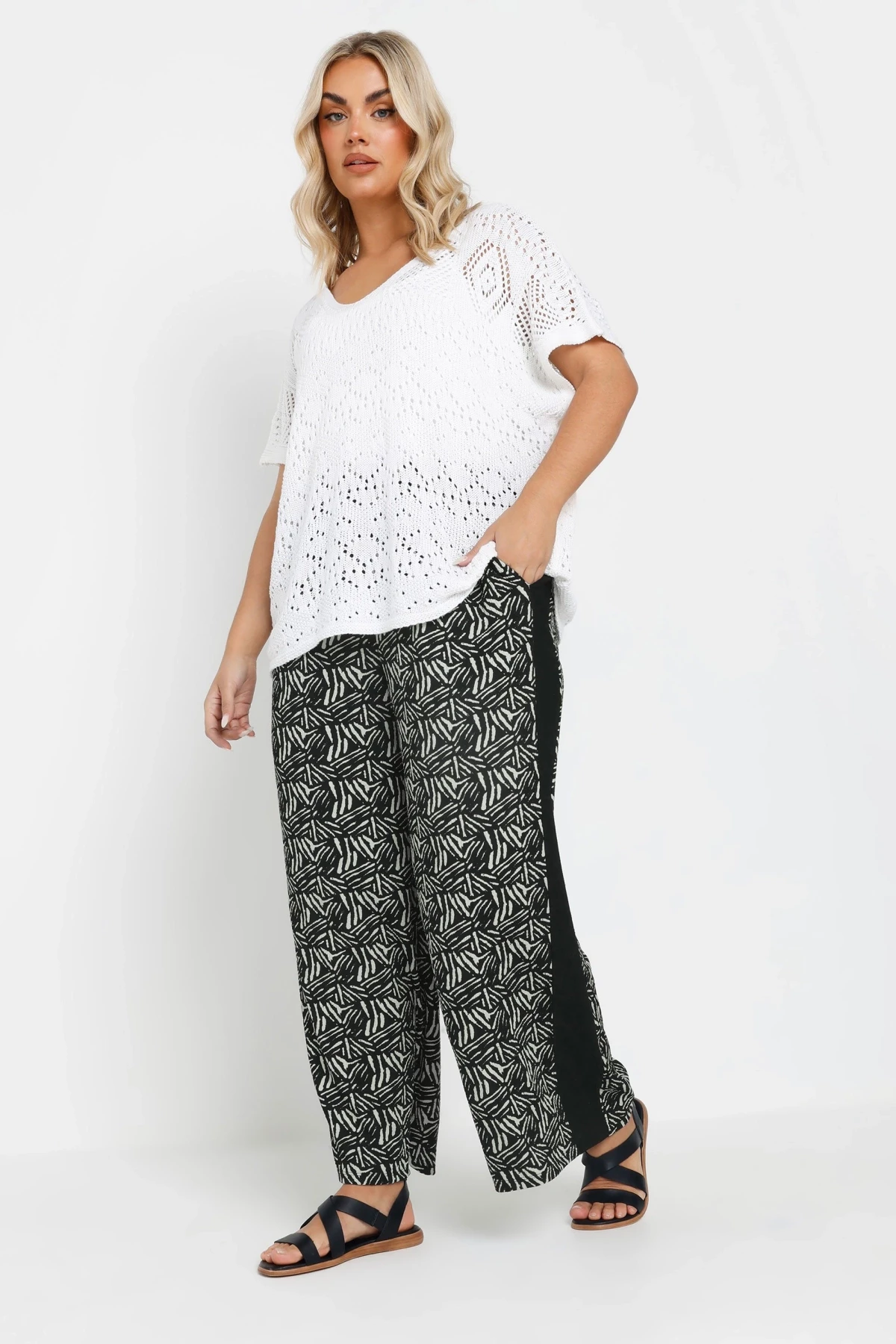 Büyük Beden Bol Paça Beli Lastikli Cepli Desenli Pantolon 303772