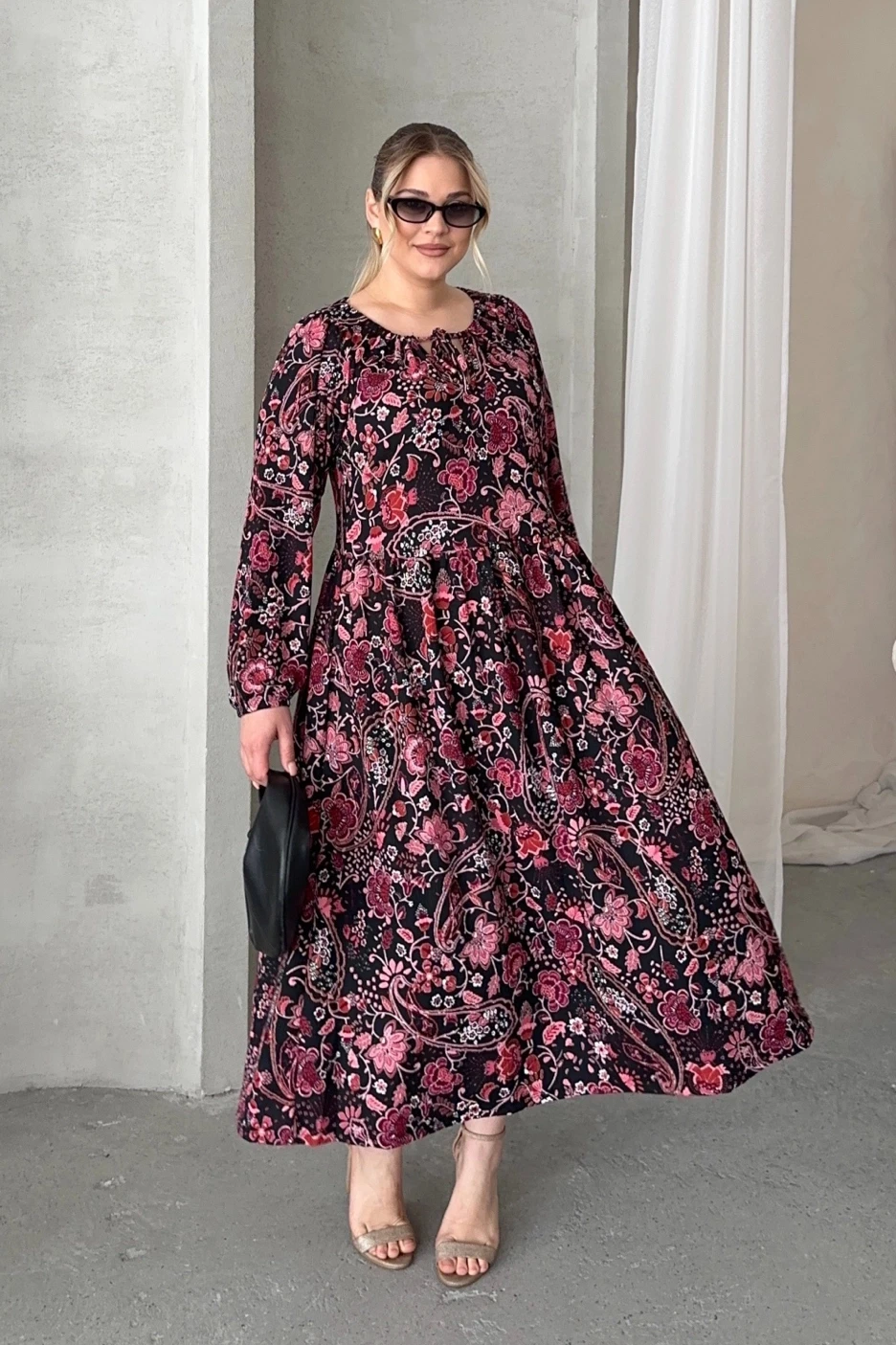 Büyük Beden Önü Bağlamalı Desenli Uzun Kollu Midi Elbise 615699