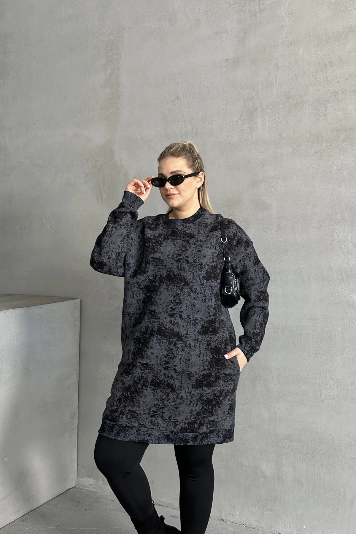 Büyük Beden Uzun Kollu Bisiklet Yaka Cepli Desenli Elbise 106-75