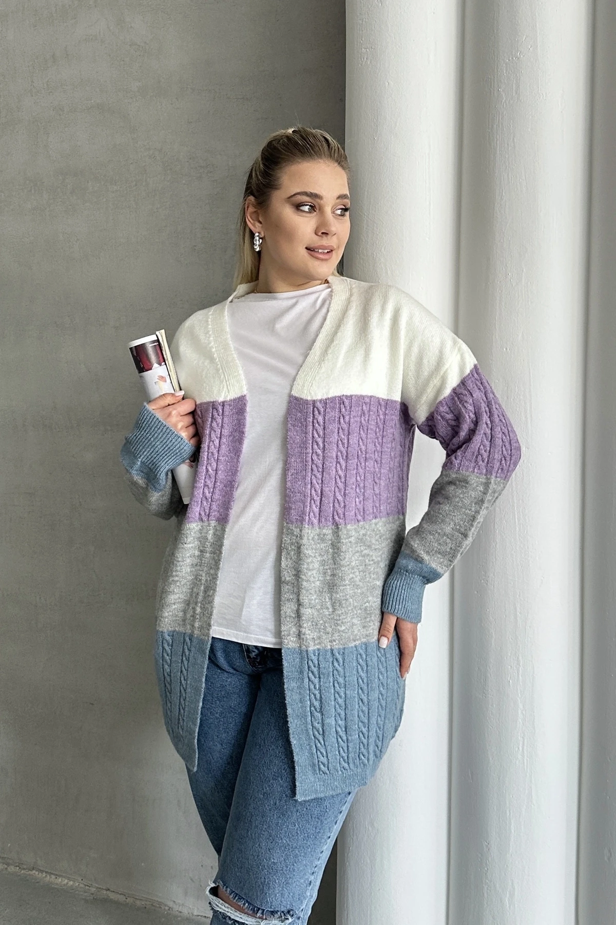 Büyük Beden Uzun Kollu Önü Kapamasız Renk Bloklu Triko Hırka 302148