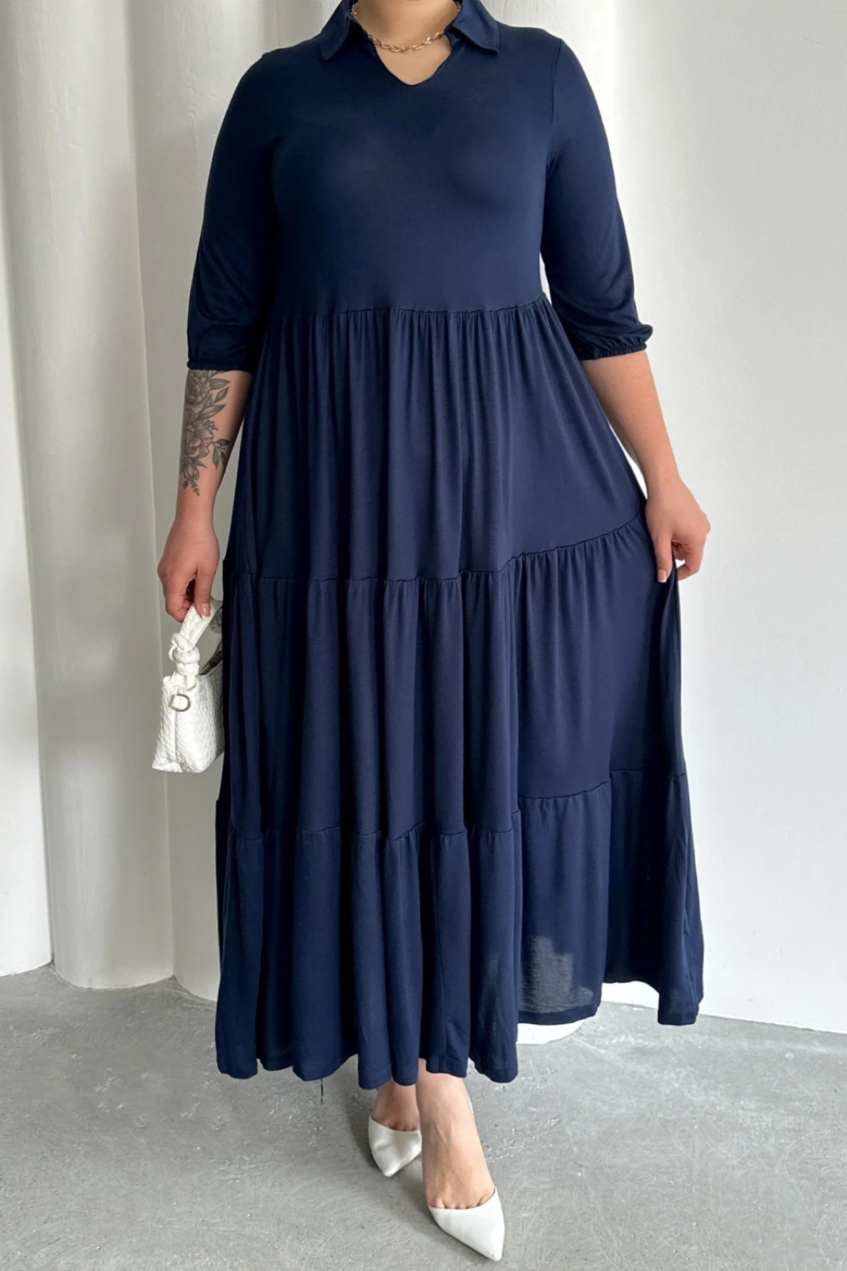 Büyük Beden V Yaka Yarım Kollu Beli Lastikli Uzun Elbise T44