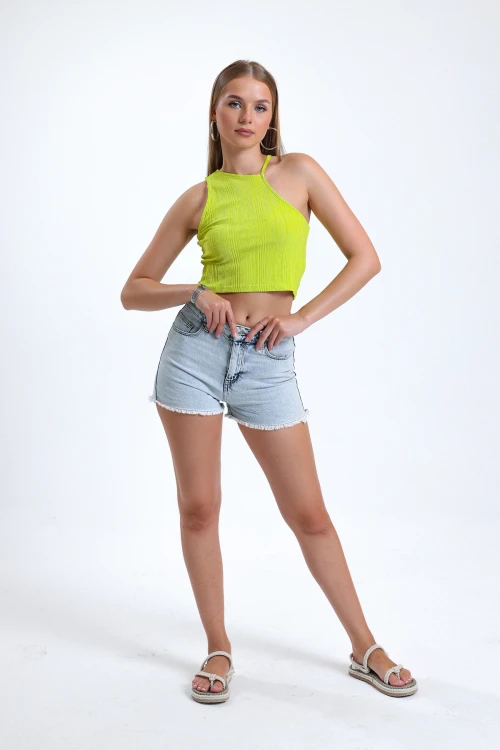 Asimetrik Omuz Detaylı Bisiklet Yaka Sıfır Kol Crop Bluz IHR-23Y-IZ42U