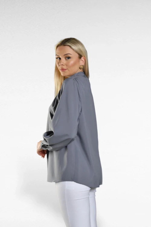 Bol Kalıp Saten Görünümlü Uzun Kollu Boğazlı Bluz SBD-DIOR-302