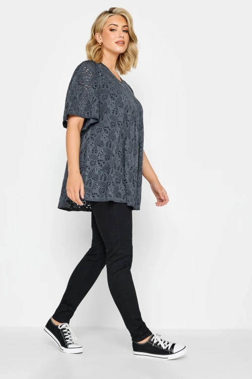 Büyük Beden Dantel Detaylı V Yaka Yarım Kollu Astarsız Bluz 302489