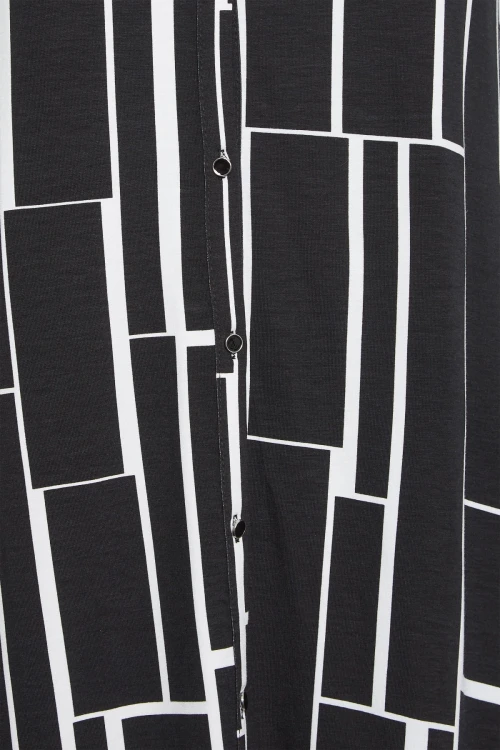 Büyük Beden Geometrik Desenli Uzun Kesim Uzun Kollu Gömlek 321234