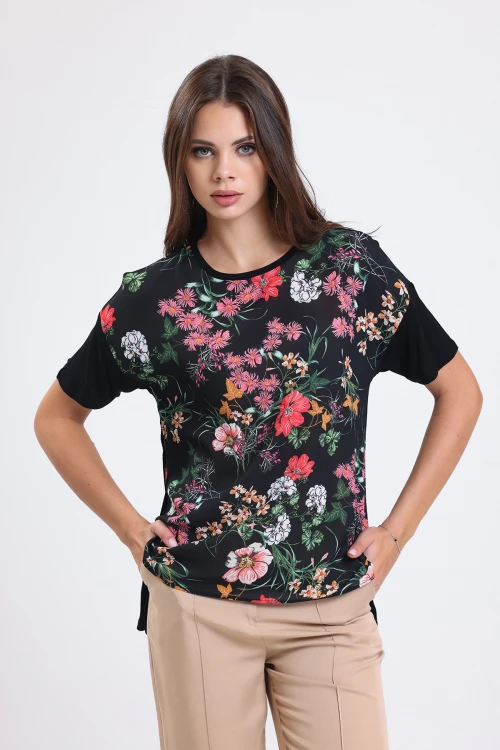 Çiçek Desenli Yarım Kollu Normal Kalıp Bisiklet Yaka Arkası Uzun Bluz