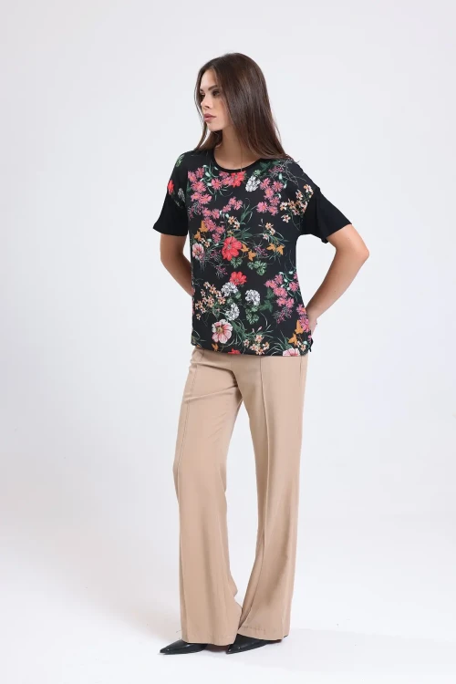 Çiçek Desenli Yarım Kollu Normal Kalıp Bisiklet Yaka Arkası Uzun Bluz