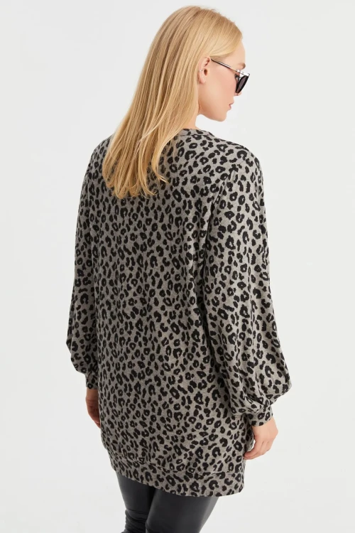 Leopar Desenli Yumuşak Dokulu Balon Kol Bisiklet Yaka Uzun Bluz IZ24BIG