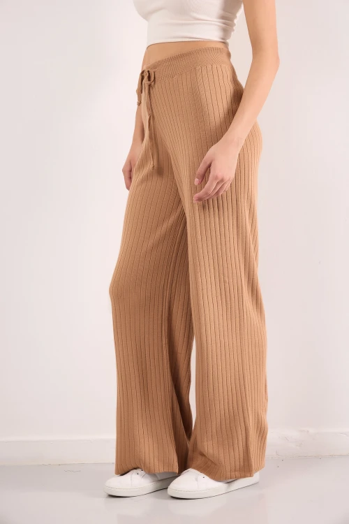 Beli Lastikli Büzgülü Geniş Kesim Paça Likralı Triko Pantolon