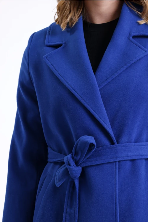 Uzun Kesim Düğmesiz Cepli İçi Astarlı Kuşaklı Kruvaze Kaban SU-42