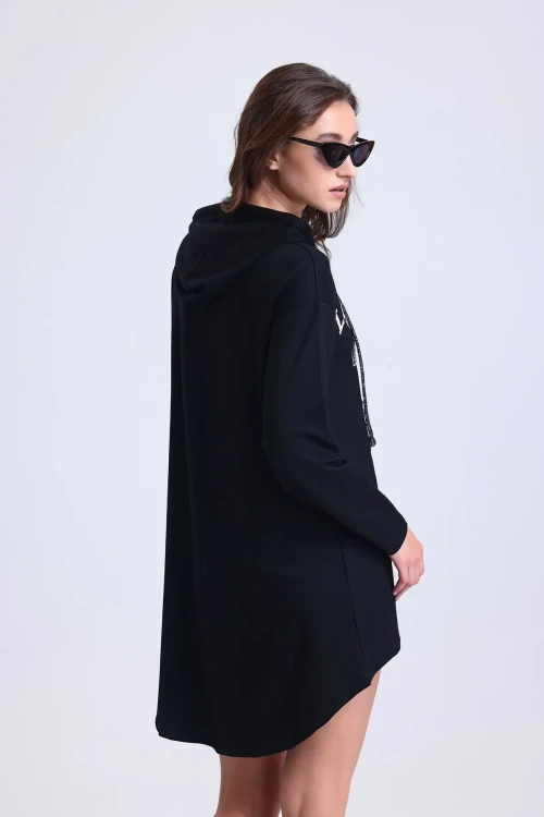 Uzun Kollu Arkası Uzun Baskılı Kapüşonlu Sweatshirt IZ5185