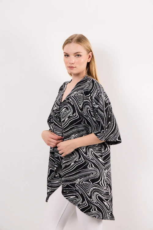 Asimetrik Kesim Fakir Kol Düğmesiz Desenli İnce Salaş Hırka