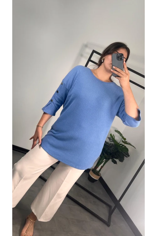 Büyük Beden Bisiklet Yaka Yarım Kollu Düğme Detaylı Bluz 301597