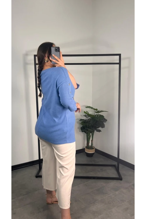 Büyük Beden Bisiklet Yaka Yarım Kollu Düğme Detaylı Bluz 301597