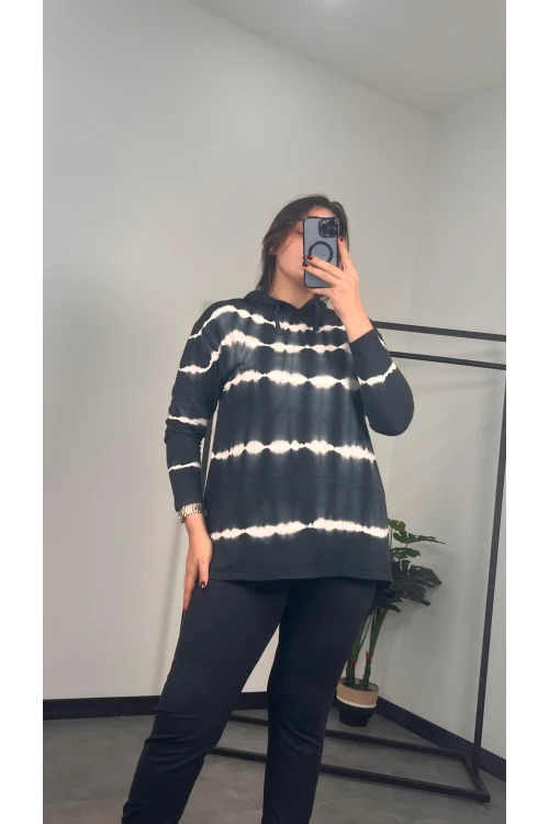 Büyük Beden Uzun Kollu Arkası Uzun Baskılı Kapüşonlu Sweatshirt 301588