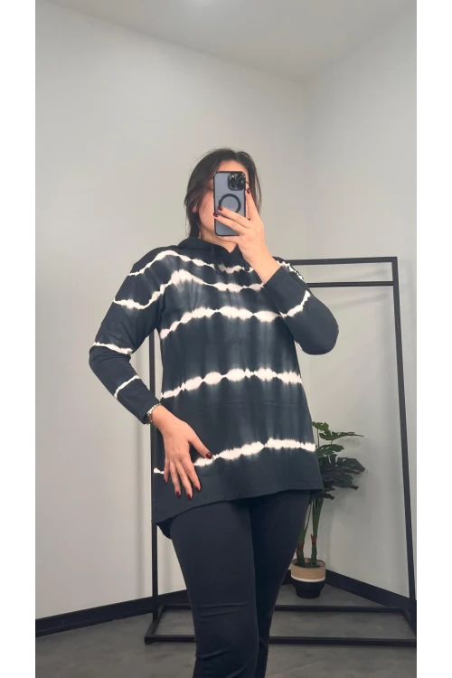 Büyük Beden Uzun Kollu Arkası Uzun Baskılı Kapüşonlu Sweatshirt 301588