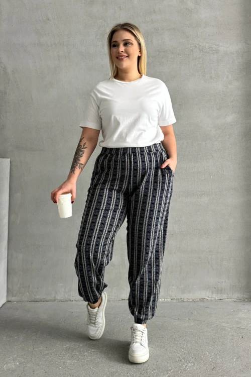 Büyük Beden Beli ve Paçası Lastikli Çizgili Cepli Pantolon 89-71