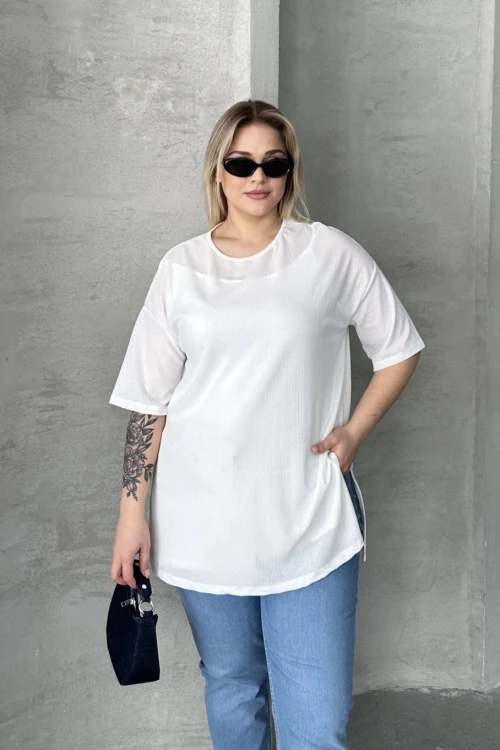 Büyük Beden Bisiklet Yaka Kısa Kollu Yanları Yırtmaçlı Astarlı Bluz 303434