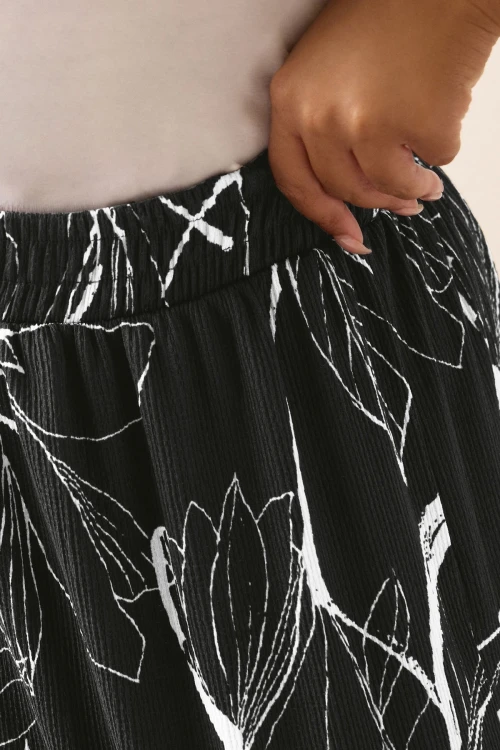 Büyük Beden Bürümcük Kumaş Çiçek Desenli Beli Lastikli Etek 304235