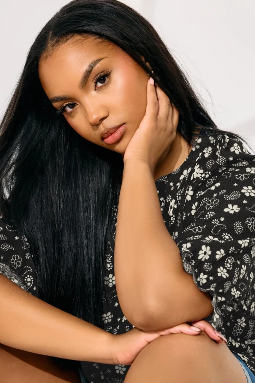 Büyük Beden Çentik Yaka Kısa Kollu Eteği Fırfırlı Bluz 322571