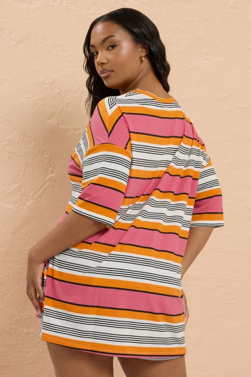 Büyük Beden Çizgili Yırtmaç Detaylı T-shirt 303505