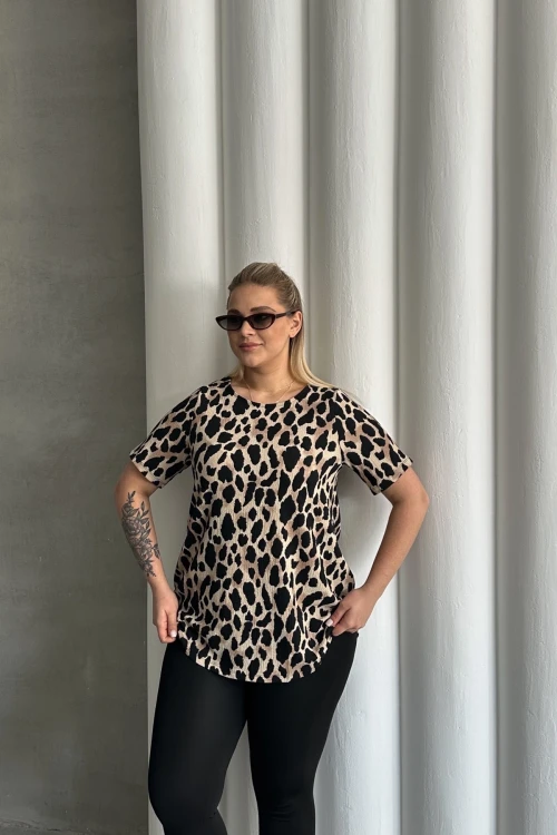 Büyük Beden Kısa Kollu Bisiklet Yaka Leopar Desenli Bluz 616006