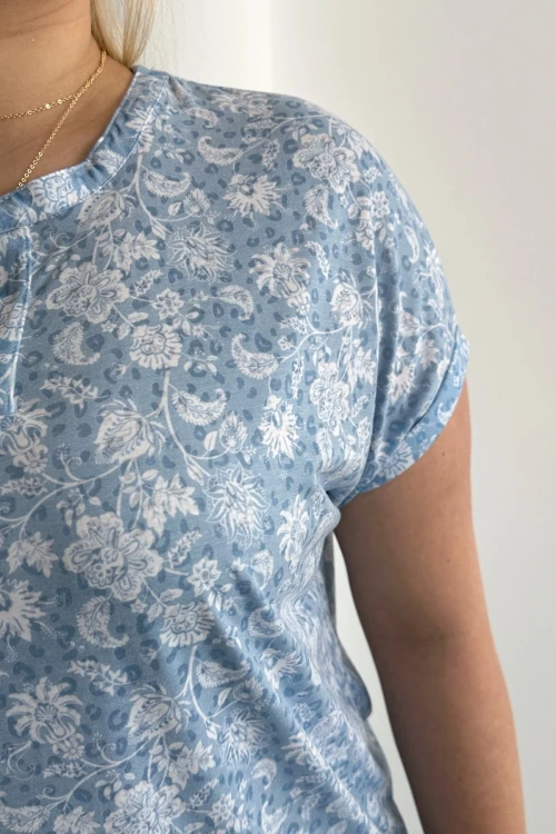 Büyük Beden Kısa Kollu Çentik V Yaka Desenli Bluz 97-79