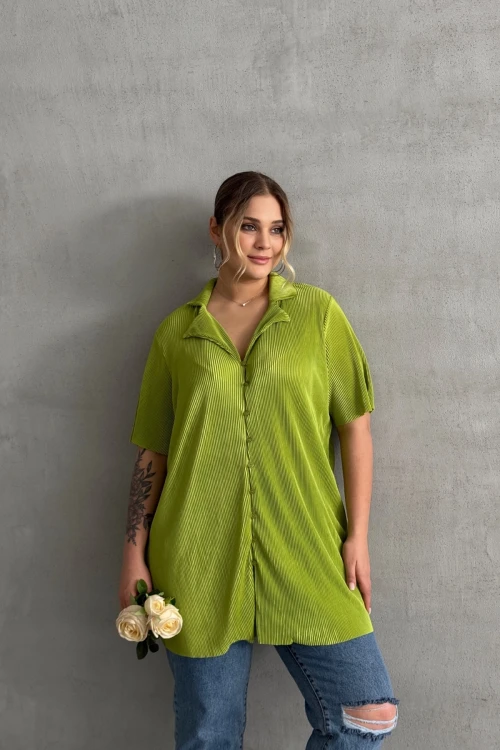 Büyük Beden Kısa Kollu Önü  Düğmeli Fitilli İnce Gömlek 300738