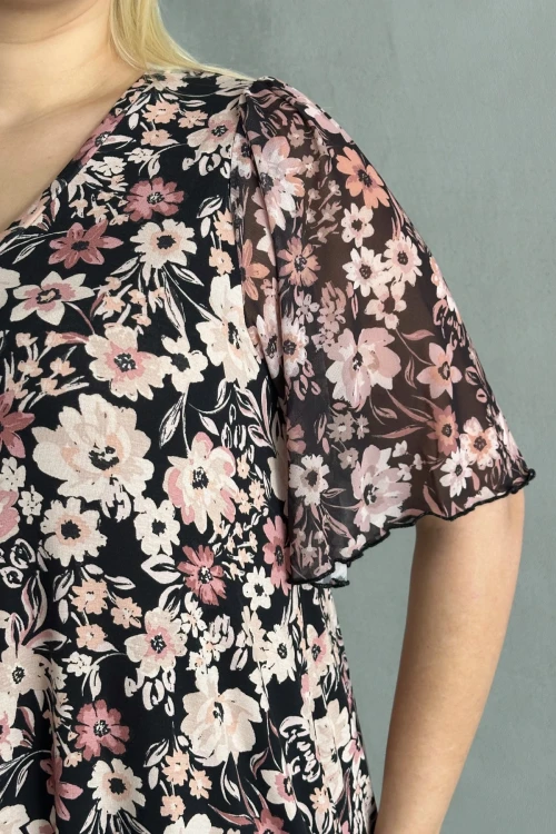 Büyük Beden Kısa Tül Kollu V Yaka Önü Pileli Bluz 321996