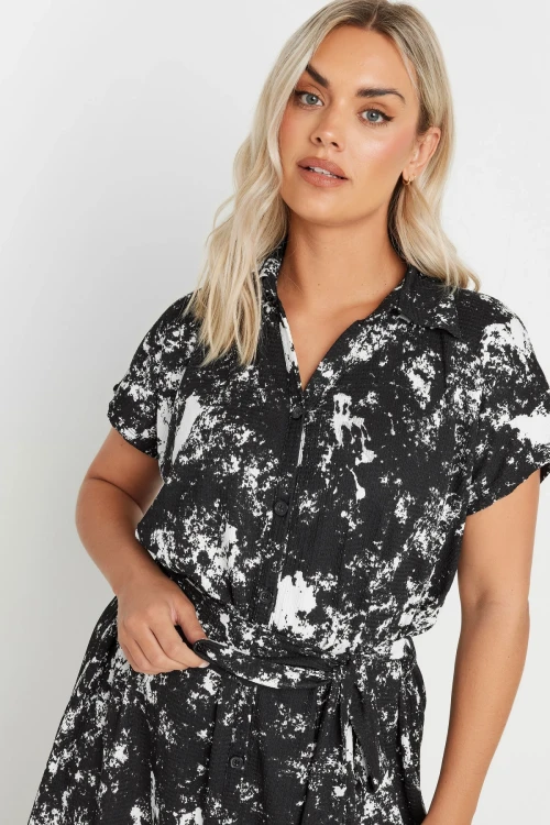 Büyük Beden Soyut Desenli Önü Düğmeli Kuşaklı Midi Boy Elbise 303330