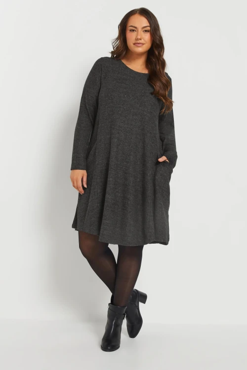 Büyük Beden Uzun Kol Bisiklet Yaka Eteği Bollaşan Cepli Elbise 270083