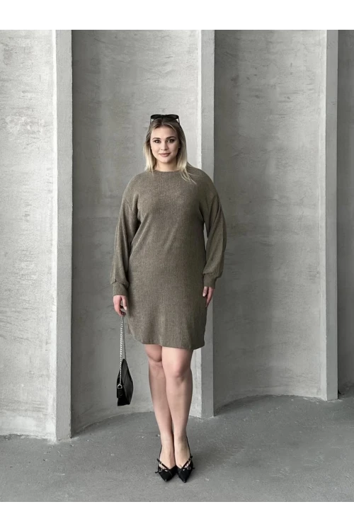 Büyük Beden Uzun Kollu Bisiklet Yaka Düz Kesim Elbise 106-97