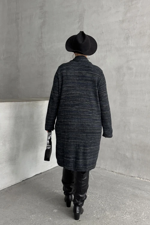 Büyük Beden Uzun Kollu Önü Düğmeli Cepli Uzun İnce Ceket 301800