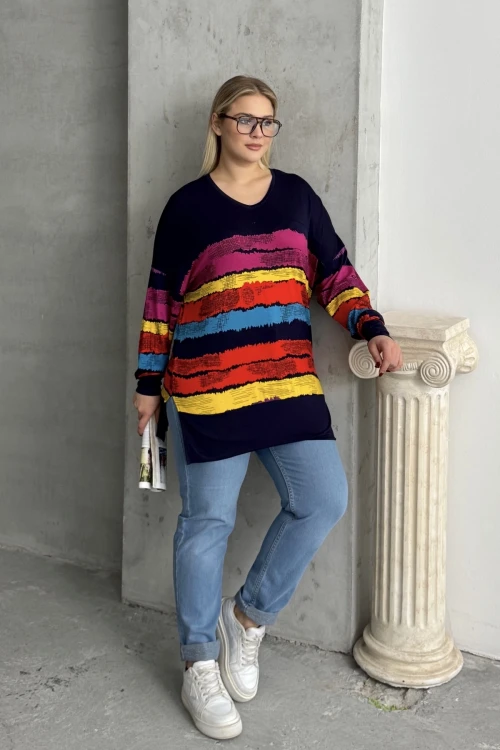 Büyük Beden V Yaka Çizgili Yanları Yırtmaçlı Uzun Kollu Bluz 303118