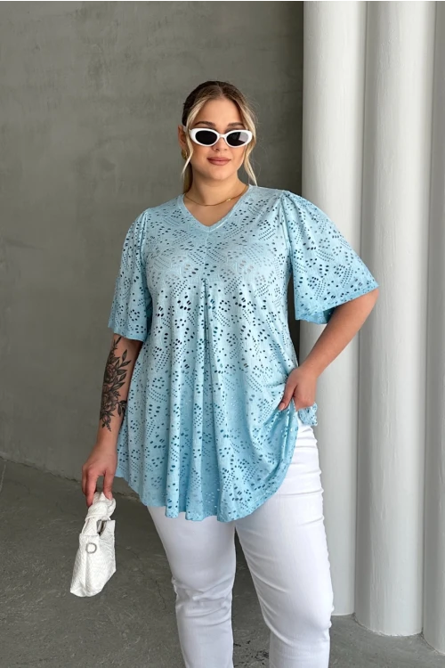 Büyük Beden V Yaka Kısa Kollu Dantel Detaylı Astarsız Bluz 302957