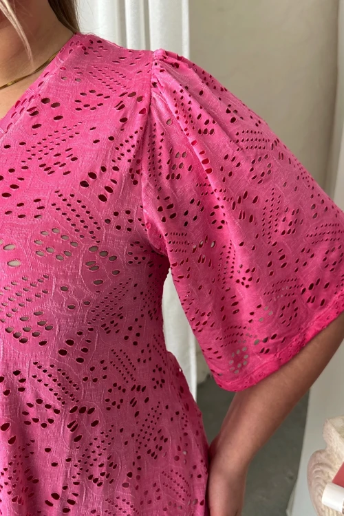 Büyük Beden V Yaka Kısa Kollu Dantel Detaylı Astarsız Bluz 302956