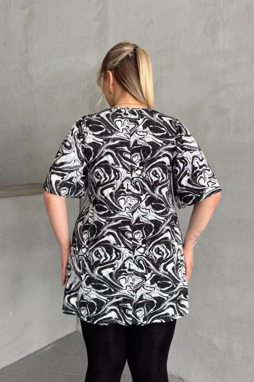 Büyük Beden V Yaka Kısa Kollu Eteği Bollaşan Desenli Bluz 101-17