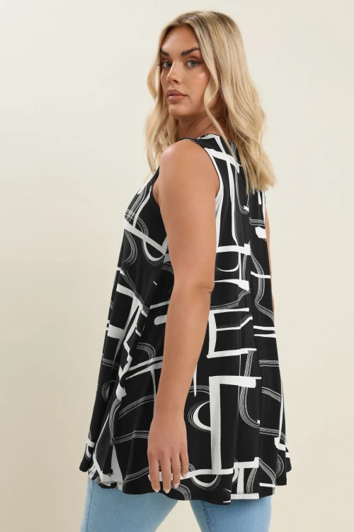 Büyük Beden V Yaka Sıfır Kol Pileli Desenli Likralı Bluz 304105