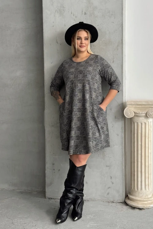 Büyük Beden Yarım Kollu Bisiklet Yaka Cepli Asimetrik Kesim Elbise 98-130