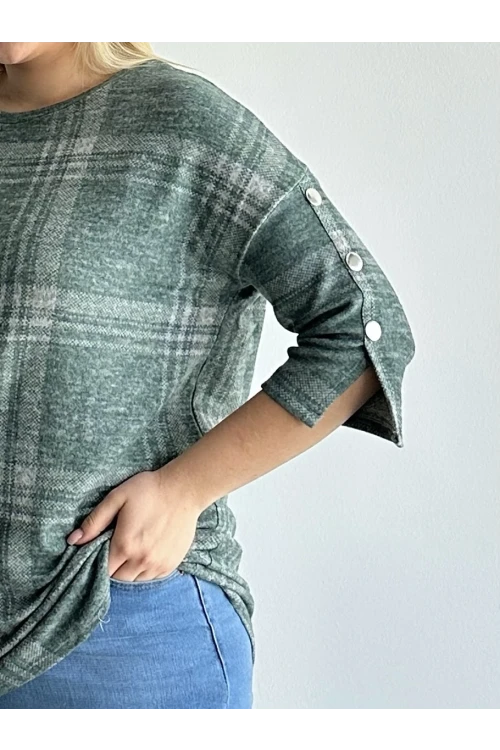 Büyük Beden Yarım Kollu Düğme Detaylı Yumuşak Dokulu Kazak 302780