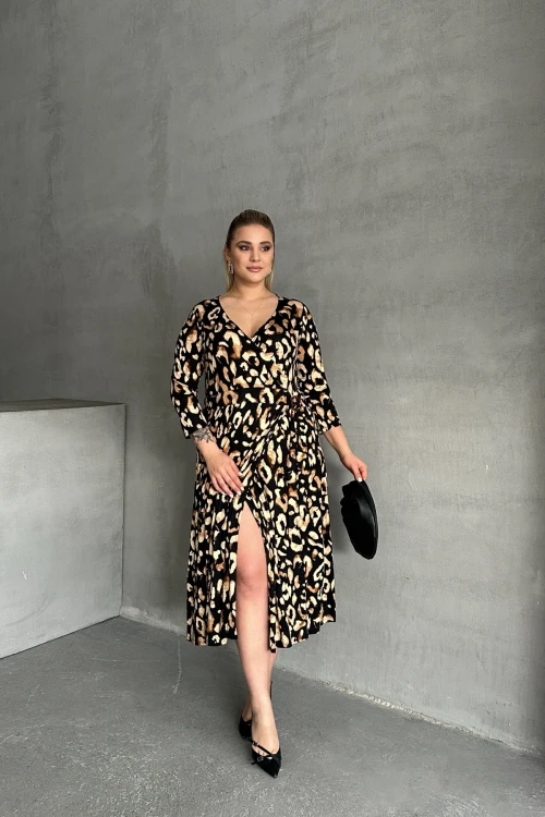 Büyük Beden Yarım Kollu V Yaka Kemer Detaylı Leopar Desenli Elbise 100-92