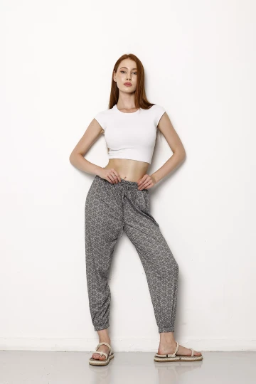 Beli Ve Paçası Lastikli Dar Paça Cepsiz Desenli Pantolon