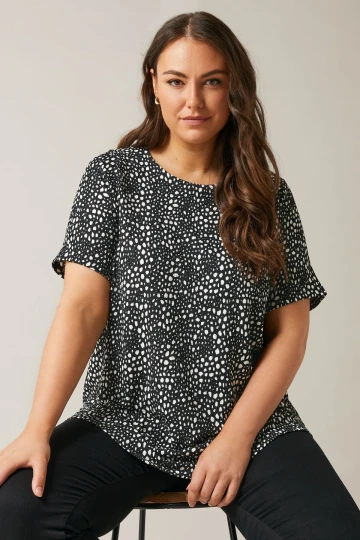 Büyük Beden Kısa Kollu Bisiklet Yaka Desenli Bluz 615913