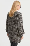 Leopar Desenli Yumuşak Dokulu Balon Kol Bisiklet Yaka Uzun Bluz IZ24BIG