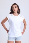 Bisiklet Yaka Omzu Dantel Detaylı Yarım Kollu T-shirt SAPKO-75