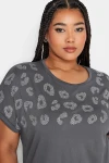 Büyük Beden Pul Detaylı Leopar Desenli Kısa Kollu T-shirt 321326