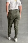 Büyük Beden Beli Büzgülü Dar Paça Cepli Desenli Pantolon 304055