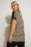 Büyük Beden Leopar Desenli Kuş Gözü Detaylı T-shirt 304086