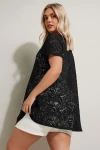 Büyük Beden V Yaka Sıfır Kol Astarsız Dantel T-shirt 304094